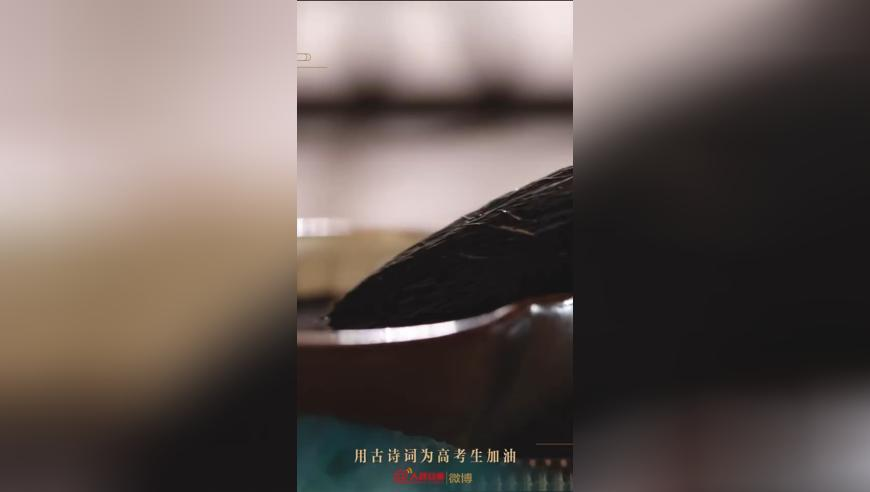特朗普称美国给了乌克兰很多钱,2025澳门六开彩今晚开什么,公开决策资料解释落实_扩展版V3.47
